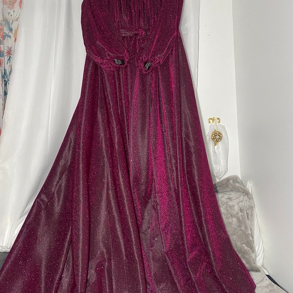 New Bell sleeved Shimmery Gown - Picture 1 of 4